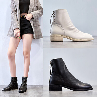 The first layer of leather ankle boots womens autumn&winter new European&American British
The first layer of leather ankle boots womens autumn&winter new European&American British