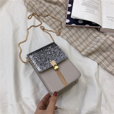 Ins super fire sequins mobile phone bag female 2019 new Korean version of the wild single shoulder slung fashion small square bag
Ins super fire sequins mobile phone bag female 2019 new Korean version of the wild single shoulder slung fashion small square bag