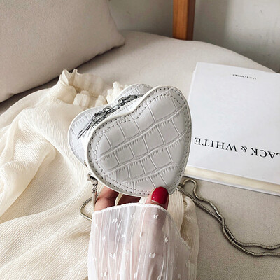 Tailored Women Serpentine Leather heart-shape Crossbody Bag Handle Bag Chain Shoulder Bag
Tailored Women Serpentine Leather heart-shape Crossbody Bag Handle Bag Chain Shoulder Bag