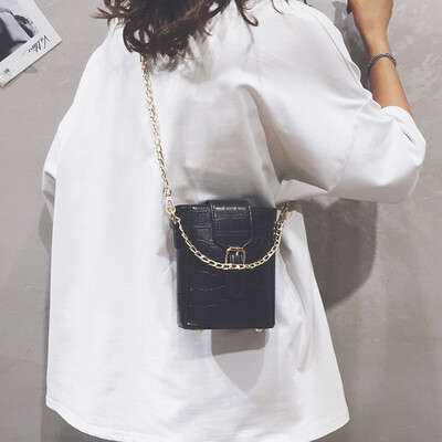 Foreign gas chain handbag female bag 2019 new mobile phone bag fashion shoulder bag wild inssen indica crossbody bag
Foreign gas chain handbag female bag 2019 new mobile phone bag fashion shoulder bag wild inssen indica crossbody bag
