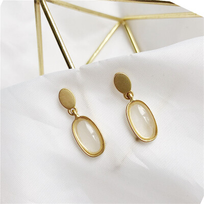 2019 new brand design old metal transparent drop earrings minimalist atmospheric temperament earrings gift for women
2019 new brand design old metal transparent drop earrings minimalist atmospheric temperament earrings gift for women