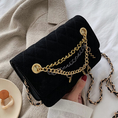 North bag popular bag womens bag 2019 new Korean fashion Joker embroidered messenger bag Lingge chain bag
North bag popular bag womens bag 2019 new Korean fashion Joker embroidered messenger bag Lingge chain bag