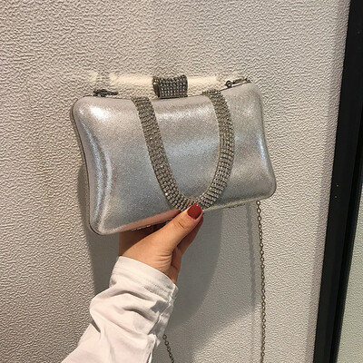 Qiao Bani 2019 new Korean chic fashion U diamond dinner bag chain shoulder diagonal trend handbags wholesale
Qiao Bani 2019 new Korean chic fashion U diamond dinner bag chain shoulder diagonal trend handbags wholesale