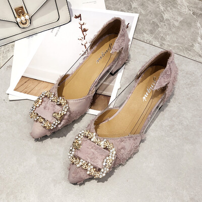 Retro bean shoes Xia Han version of low heel transparent tip evening shoes single shoes chic fairy shoes
Retro bean shoes Xia Han version of low heel transparent tip evening shoes single shoes chic fairy shoes