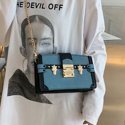 New small bag female 2019 new wave Korean version of the wild Messenger chain single shoulder retro chain box small square bag
New small bag female 2019 new wave Korean version of the wild Messenger chain single shoulder retro chain box small square bag