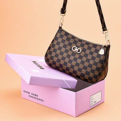Ladies Summer Mothers Bag One Shoulder Crossing Small Bag All-in-one Mother-in-laws Change Wallet Middle-aged Womens Bag
Ladies Summer Mothers Bag One Shoulder Crossing Small Bag All-in-one Mother-in-laws Change Wallet Middle-aged Womens Bag
