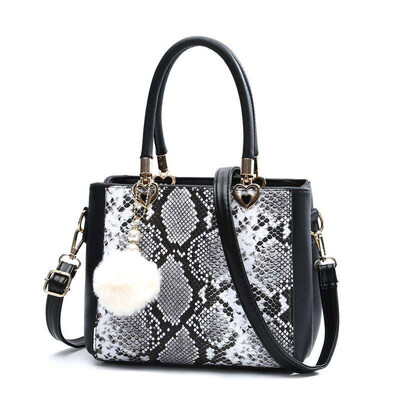 Tailored Women Retro Serpentine Leather Bags Shoulder Bags Plush Pendent Casual Tote
Tailored Women Retro Serpentine Leather Bags Shoulder Bags Plush Pendent Casual Tote
