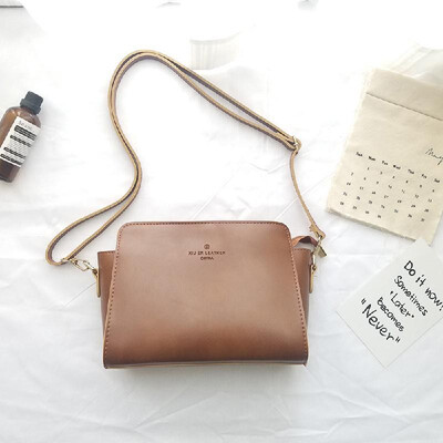 New South Korea Dongdaemun simple womens bag retro small square bag pu Messenger bag trend shoulder bag wholesale brown
New South Korea Dongdaemun simple womens bag retro small square bag pu Messenger bag trend shoulder bag wholesale brown