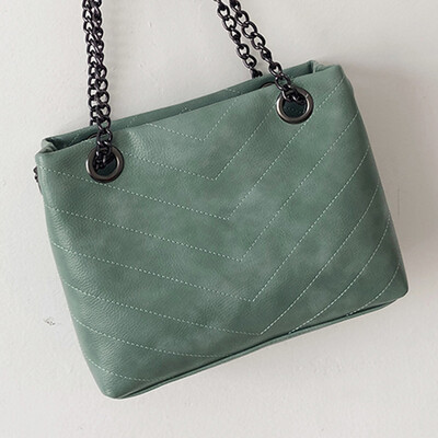 2019 the Korean version of the new chain bag Korean version of the simple texture bag large capacity leisure mother bag female bag
2019 the Korean version of the new chain bag Korean version of the simple texture bag large capacity leisure mother bag female bag