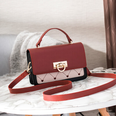 In summer ins ultra-hot portable girls are in vogue in Korean version of Joker shoulder bag messenger bag
In summer ins ultra-hot portable girls are in vogue in Korean version of Joker shoulder bag messenger bag
