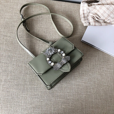 Ladys Summer Messenger Bag 2019 New Diamond Shoulder Bag Small Handbag PU Flap Casual Women Metal Crossbody Bag Tote Bags Bolso
Ladys Summer Messenger Bag 2019 New Diamond Shoulder Bag Small Handbag PU Flap Casual Women Metal Crossbody Bag Tote Bags Bolso