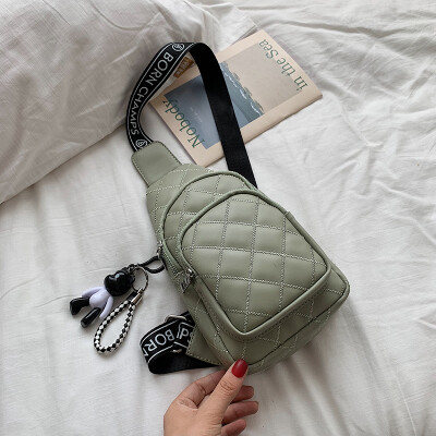 Summer Lingge bag simple chest bag new 2019 Korean version of wild womens bag ins shoulder Messenger bag
Summer Lingge bag simple chest bag new 2019 Korean version of wild womens bag ins shoulder Messenger bag