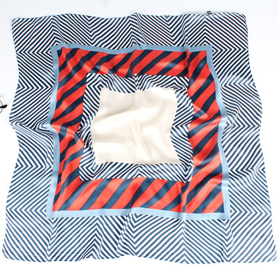 New scarf female Korean version of the small square scarf spring&autumn tide hair band female small fresh Korean professional silk scarf decorative scarf
New scarf female Korean version of the small square scarf spring&autumn tide hair band female small fresh Korean professional silk scarf decorative scarf