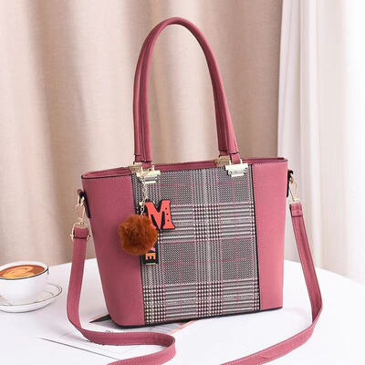 2019 spring new European&American big bag elegant handbag simple handbag diagonal bag fashion handbag
2019 spring new European&American big bag elegant handbag simple handbag diagonal bag fashion handbag
