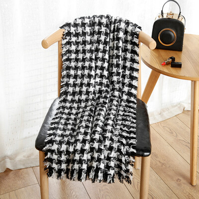 New houndstooth scarf female autumn&winter wool scarf shawl British Korean version of the wild thick lattice collar
New houndstooth scarf female autumn&winter wool scarf shawl British Korean version of the wild thick lattice collar