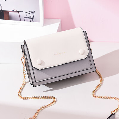 Summer ladies fashion chain shoulder small square bag simple Joker ins Messenger bag
Summer ladies fashion chain shoulder small square bag simple Joker ins Messenger bag