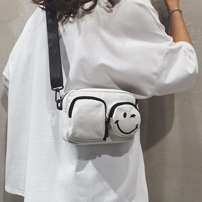 Ins super fire on the new canvas casual slung packet female 2019 new Korean version of the wild net red shoulder small square bag
Ins super fire on the new canvas casual slung packet female 2019 new Korean version of the wild net red shoulder small square bag