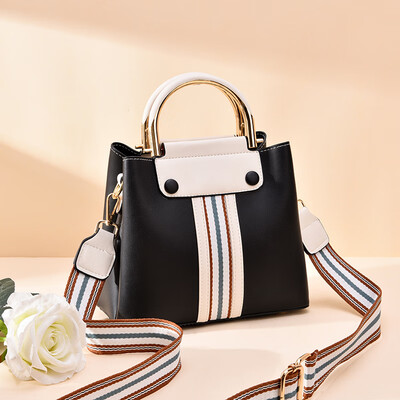 Bag womens fashion bucket bag large single shoulder ins Joker fresh stripes mother portable
Bag womens fashion bucket bag large single shoulder ins Joker fresh stripes mother portable