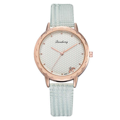 Hot Creative Women Watches Honeycomb Dial Fashion Quartz Wristwatch Featured Ladies Temperament Clock Gift Zegarek Damski
Hot Creative Women Watches Honeycomb Dial Fashion Quartz Wristwatch Featured Ladies Temperament Clock Gift Zegarek Damski