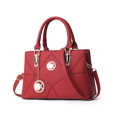 2019 new European&American big bag shoulder bag simple handbag diagonal bag PU leather fashion handbag
2019 new European&American big bag shoulder bag simple handbag diagonal bag PU leather fashion handbag