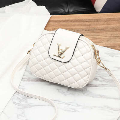 2019 summer new style fresh shoulder bag small bag Korean fashion womens bag slung small square bag
2019 summer new style fresh shoulder bag small bag Korean fashion womens bag slung small square bag