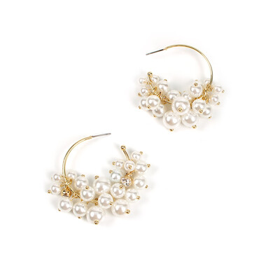 Fashion earing for women 2018 design C-shaped imitation pearl round earrings generous temperament gift Korean earrings for women
Fashion earing for women 2018 design C-shaped imitation pearl round earrings generous temperament gift Korean earrings for women
