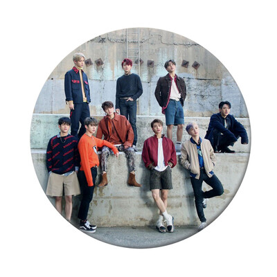 KPOP Stray Kids New Album Same paragraph Personalized Round Badge Super Cute Bag Pendant Boys Girls Accessories Hot Gift for Fan
KPOP Stray Kids New Album Same paragraph Personalized Round Badge Super Cute Bag Pendant Boys Girls Accessories Hot Gift for Fan