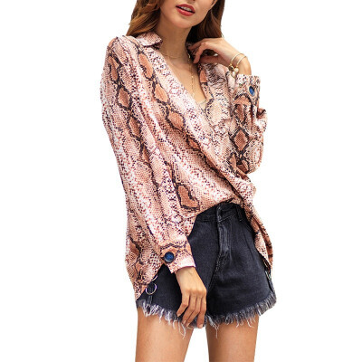 2019 Liva girl fashion womens casual long-sleeved button shirt loose animal leopard snake print shirt shirt
2019 Liva girl fashion womens casual long-sleeved button shirt loose animal leopard snake print shirt shirt