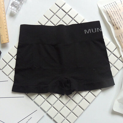 Hot High Elastic Seamless Women Safe Short Pants Tights for Women Safety Pants Under Shorts Women Leggin Shorts Style
Hot High Elastic Seamless Women Safe Short Pants Tights for Women Safety Pants Under Shorts Women Leggin Shorts Style