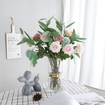 European style silk rose bouquet single romantic rose artificial flower wedding hotel window decoration fake ornaments
European style silk rose bouquet single romantic rose artificial flower wedding hotel window decoration fake ornaments