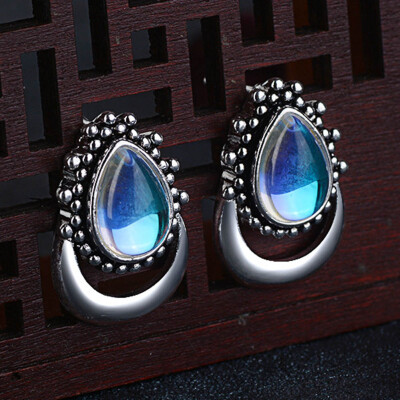 Natural Crystal Moonstone Sterling Silver Minimalist Jewel Bean Earrings Female temperament Earrings Jewellery
Natural Crystal Moonstone Sterling Silver Minimalist Jewel Bean Earrings Female temperament Earrings Jewellery