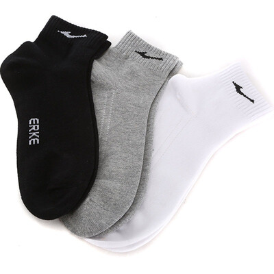 ERKE Hong Erke male combination socks 51315412001 is white / black, black / white, light gray / black
ERKE Hong Erke male combination socks 51315412001 is white / black, black / white, light gray / black