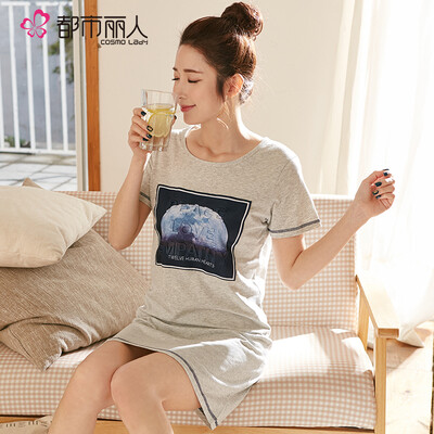 Cosmo Lady pajamas womens cotton short-sleeved nightdress fresh Korean version of the thin section single piece skirt home service BH7001
Cosmo Lady pajamas womens cotton short-sleeved nightdress fresh Korean version of the thin section single piece skirt home service BH7001