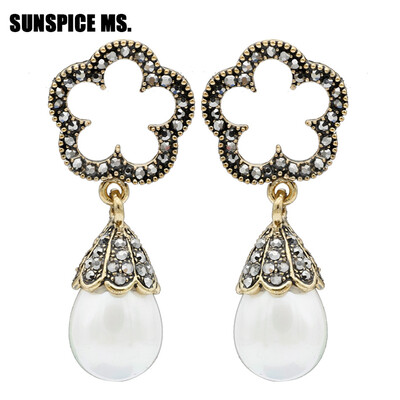 Elegent Turkish Women Bead Round Flower Dangle Earrings Anqitue Gold Color Plum Drop Earring Bohemia India Retro Wedding Jewelry
Elegent Turkish Women Bead Round Flower Dangle Earrings Anqitue Gold Color Plum Drop Earring Bohemia India Retro Wedding Jewelry