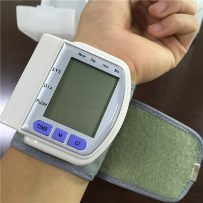 Electronic Sphygmomanometer Blood Pressure Monltor Instrument Automatic Memory&Dormancy
Electronic Sphygmomanometer Blood Pressure Monltor Instrument Automatic Memory&Dormancy