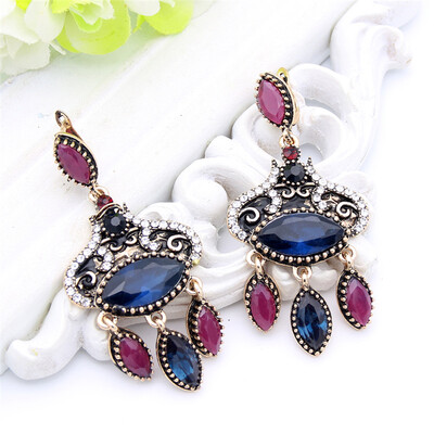 Ethnic Turkish Women Blue Resin Long Drop Hook Earrings Arab Jewelry Antique Gold Color Vintage Earrings India Bridal Jewelry
Ethnic Turkish Women Blue Resin Long Drop Hook Earrings Arab Jewelry Antique Gold Color Vintage Earrings India Bridal Jewelry