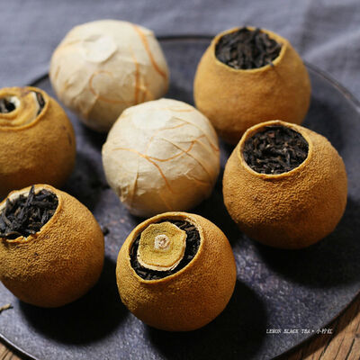 Yunnan Ancient Tree Dian Hong Black Tea Stuffed in Little Dried Lemon Fruit x 5 pcs
Yunnan Ancient Tree Dian Hong Black Tea Stuffed in Little Dried Lemon Fruit x 5 pcs