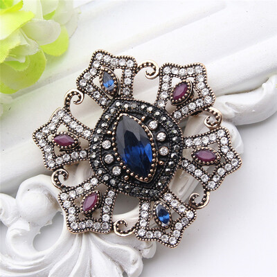 Exhibition Style Women Flower Resin Brooch Pins Antique Gold Color Vintage Jewelry Turkish Ethnic Hijab Scarf Broches Pins
Exhibition Style Women Flower Resin Brooch Pins Antique Gold Color Vintage Jewelry Turkish Ethnic Hijab Scarf Broches Pins