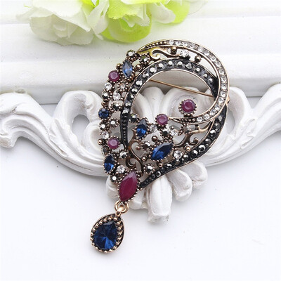 Vintage Turkish Wreath Brooch For Women Arabesque Multicolor Resin Pins Jewelry Antique Gold Color Rhinestone Brooches Broches
Vintage Turkish Wreath Brooch For Women Arabesque Multicolor Resin Pins Jewelry Antique Gold Color Rhinestone Brooches Broches