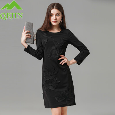 Womens wool dress in winter female woolen dresses embroidery Stereo flower solid color elegant female spring dress plus sizes
Womens wool dress in winter female woolen dresses embroidery Stereo flower solid color elegant female spring dress plus sizes