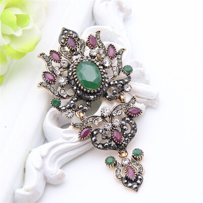 New Arab Vintage Crytal Flower Brooches Broches Turkish Women Retro Gold Color Crystal Ethnic Brooch Samba Ladies Bijoux Gift
New Arab Vintage Crytal Flower Brooches Broches Turkish Women Retro Gold Color Crystal Ethnic Brooch Samba Ladies Bijoux Gift