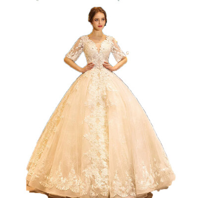 Palace Princess Plus Size Illusion Bodice Tiers Floor Length Ball Gown Wedding Dress
Palace Princess Plus Size Illusion Bodice Tiers Floor Length Ball Gown Wedding Dress