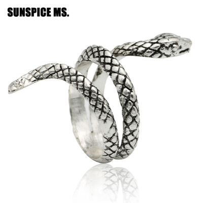 Wholesale Fashion Snake Rings For Women Color Silver Heavy Metals Punk Rock Ring Vintage Animal Jewelry
Wholesale Fashion Snake Rings For Women Color Silver Heavy Metals Punk Rock Ring Vintage Animal Jewelry