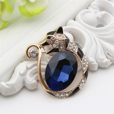 Luxuriant Leopard Brooch Pin Women Blue Crystal Animal Broches Brooches Brand Style Laple Hijab Enamel Pin Bride Corsage Jewelry
Luxuriant Leopard Brooch Pin Women Blue Crystal Animal Broches Brooches Brand Style Laple Hijab Enamel Pin Bride Corsage Jewelry
