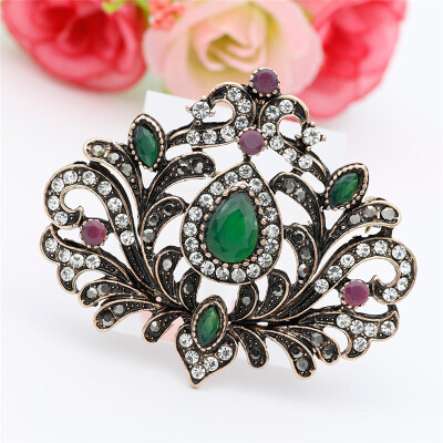 Fashion Turkish Women Hijab Brooch Antique Gold Color Hollow Flower Resin Corsage Jewelry Indian Bohemia Ethnic Wedding Bijoux
Fashion Turkish Women Hijab Brooch Antique Gold Color Hollow Flower Resin Corsage Jewelry Indian Bohemia Ethnic Wedding Bijoux