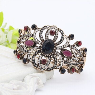Glossy Turkish Symmetrical Flower Resin Bracelet Cuff Women Vintage Hollow Resin Bangle Jewelry Antique Gold Color Upscale Gift
Glossy Turkish Symmetrical Flower Resin Bracelet Cuff Women Vintage Hollow Resin Bangle Jewelry Antique Gold Color Upscale Gift