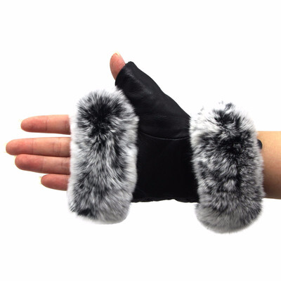 Autumn&winter outdoor fox fur gloves real sheepskin production reveals fingers to keep warm fashion new hot sale discount
Autumn&winter outdoor fox fur gloves real sheepskin production reveals fingers to keep warm fashion new hot sale discount