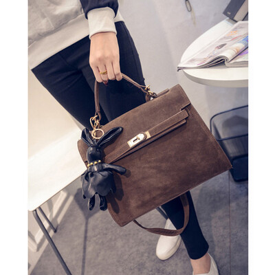 Women's Faux Suede Flap Bag With A Rabbit Bear shoulder bag handbag fashion lady bag high quality messenger bag tote bag
Women's Faux Suede Flap Bag With A Rabbit Bear shoulder bag handbag fashion lady bag high quality messenger bag tote bag