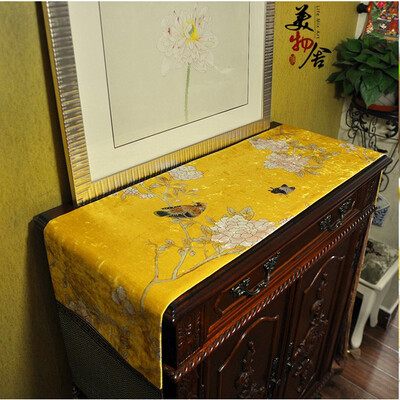 Thick Handmade Chinese Ink Wash Paint Bird Flower Wedding Table Runner Cloth Embroidery Room Sofa Home Hotel Bedding Decoration
Thick Handmade Chinese Ink Wash Paint Bird Flower Wedding Table Runner Cloth Embroidery Room Sofa Home Hotel Bedding Decoration