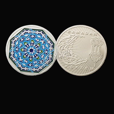 Saudi Arabia opens the Ramadan coin Islamic coin octagonal goldsilver coins collectibles
Saudi Arabia opens the Ramadan coin Islamic coin octagonal goldsilver coins collectibles